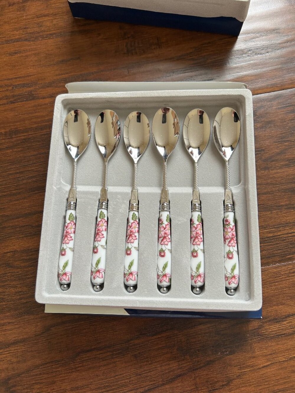 Set of 2 Vintage Singapore Airlines Small Tea Spoons Flower handles NEW 12 total